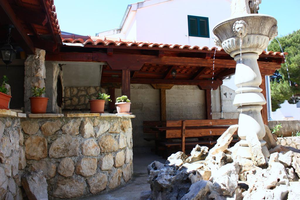 Apartments Dvije Palme Sibenik Luaran gambar
