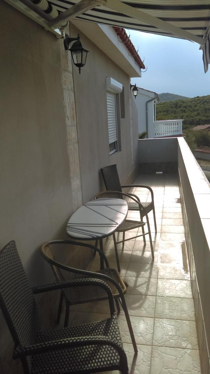 Apartments Dvije Palme Sibenik Luaran gambar